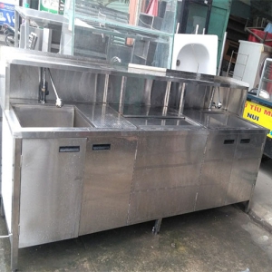 Quầy bar inox thông dụng