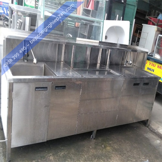 Quầy bar inox thông dụng